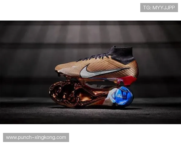 足球鞋定制球星个性化印字设计与潮流趋势分析